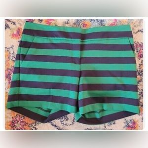 Outback red shorts sz. 6